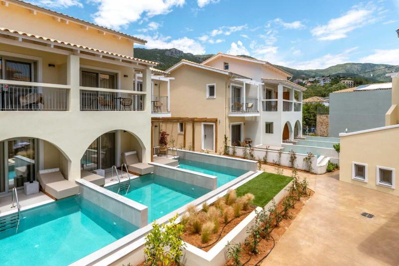 Eterrano Seaside Retreat - image 16