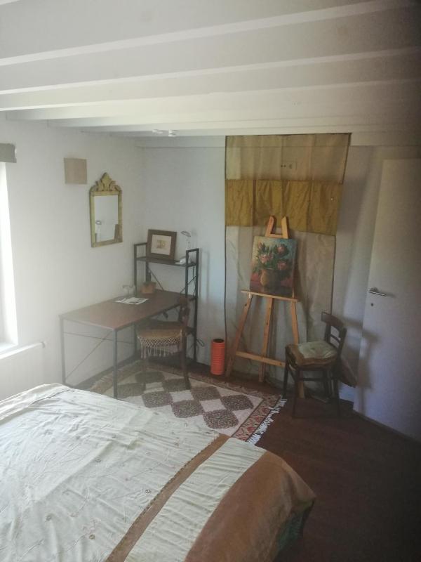 Budget Double Room image 4