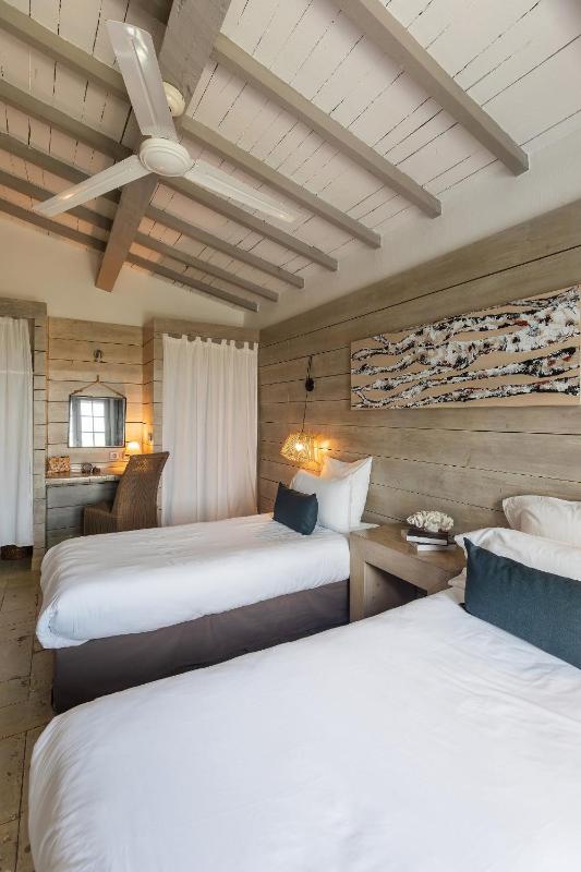 Deluxe Family Suite image 3