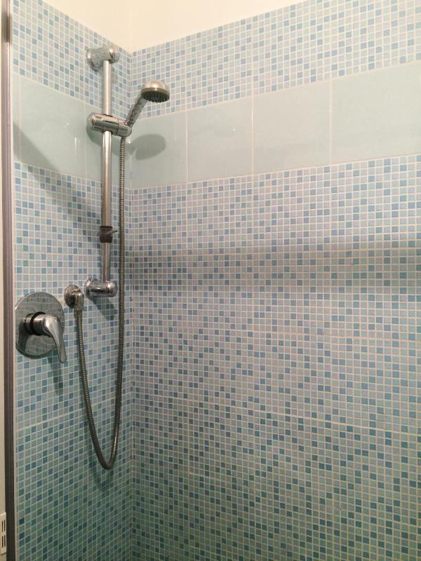 Double Room with Balcony with Air conditioning image 3