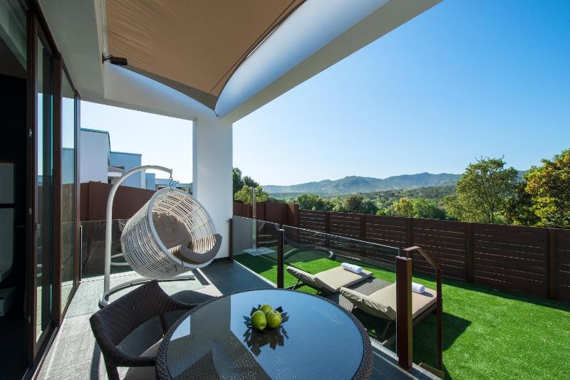 Suite with Private Pool and Private Garden image 1