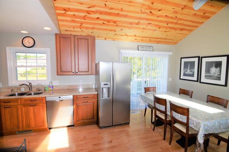 Three-Bedroom House image 2