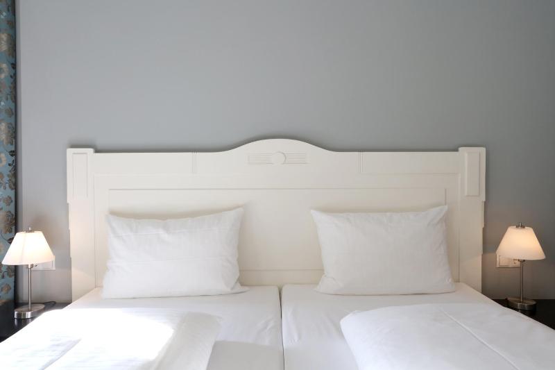 Double Room image 4