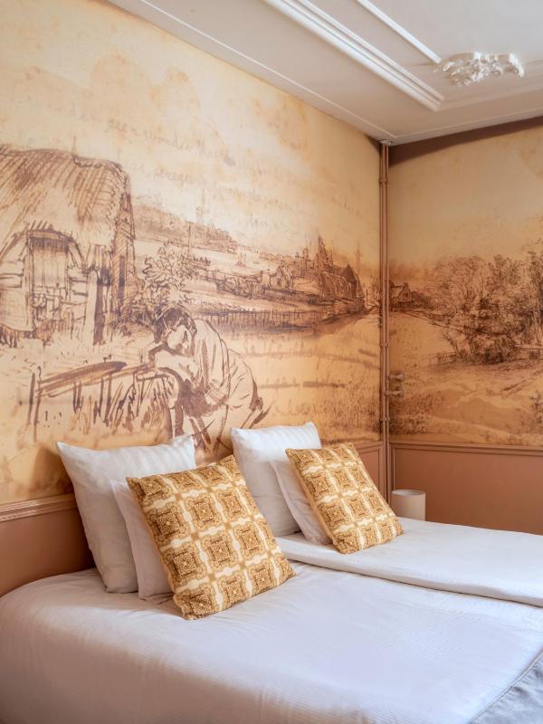 Double or Twin Room image 3