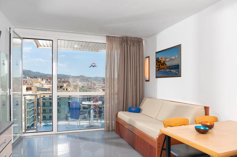 Apartaments Blau by Marsol - image 15