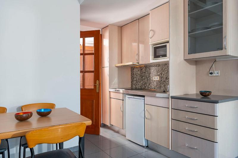 One-Bedroom Apartment image 3