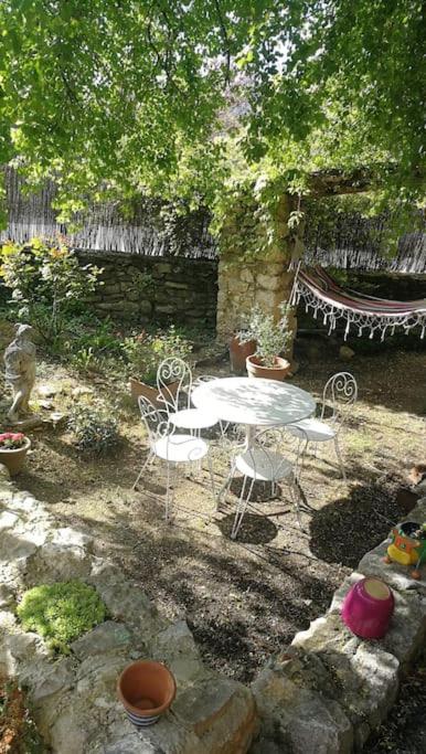 Maison a Rustrel (A coté du Colorado Provençal ) Images