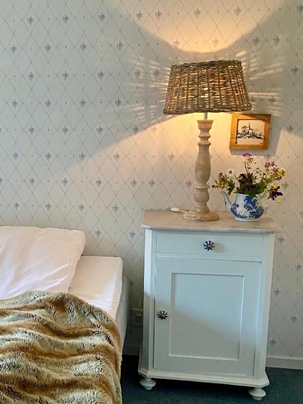 Family Room with Bathroom image 3
