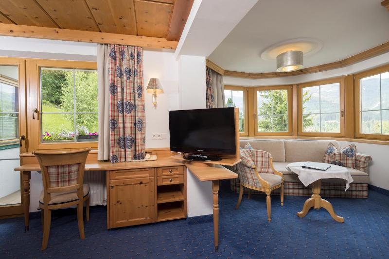 Suite with Mountain View image 4