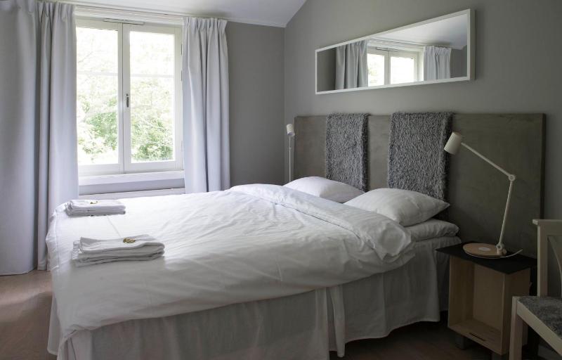 Queen Room image 1