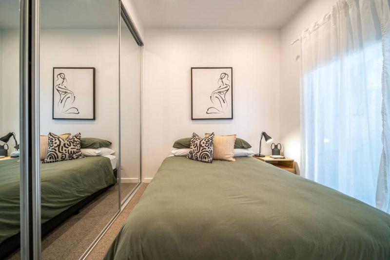 SYLO Luxury Apartments - Contemporary City Living - image 13