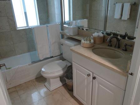 Two-Bedroom Suite with Ocean View image 2