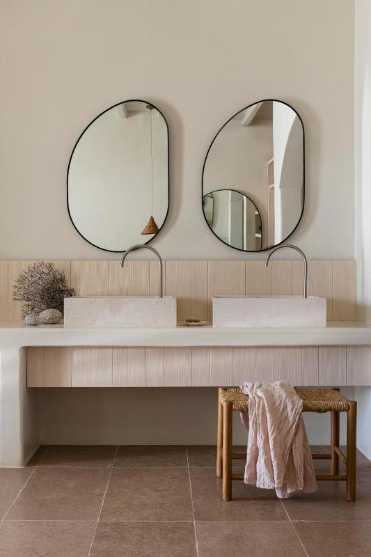 Executive Suite image 2