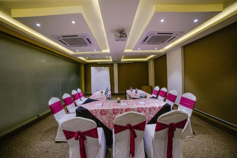 Citrus Prime Hotel & Resorts Bhopal - image 23