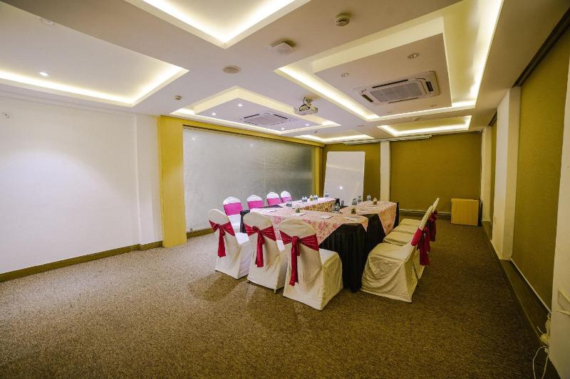 Citrus Prime Hotel & Resorts Bhopal - image 5