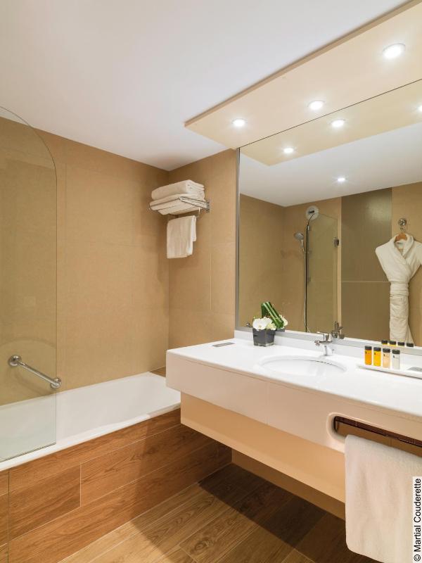 Comfort Double Room - Spa and Pool Access Not Included image 3