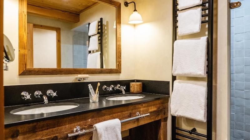 Eustache, Six-Bedroom Premium Chalet image 2