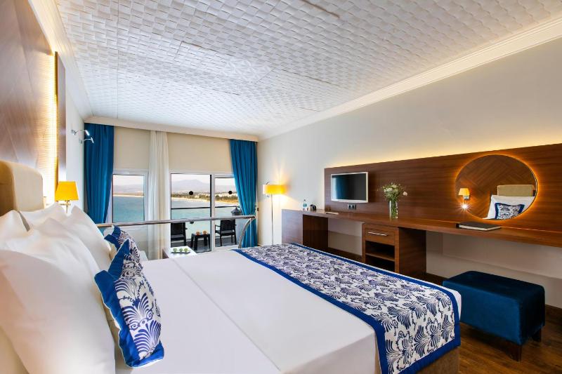 Junior Suite Sea View image 2