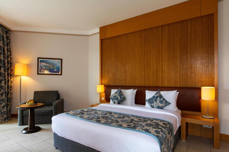 Suite Sea View image 4