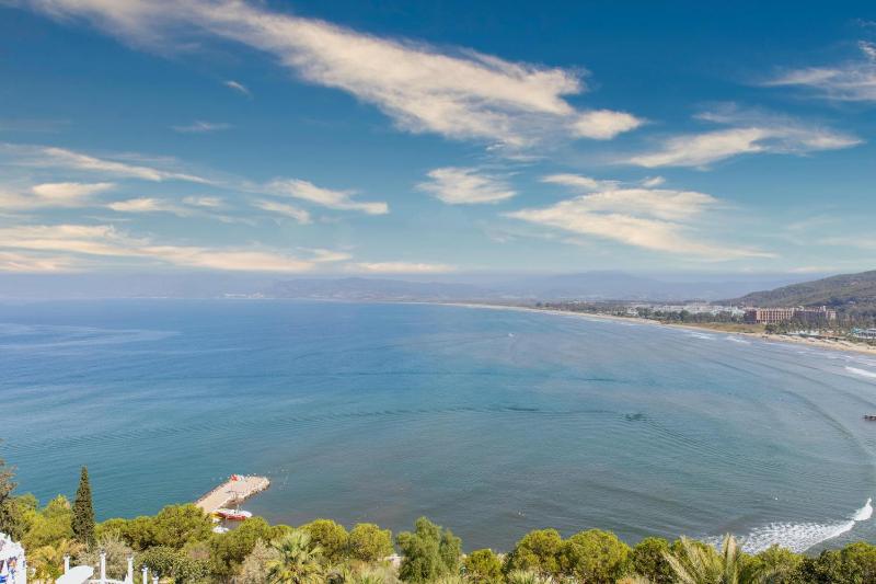 Superior Double Room Sea View image 2