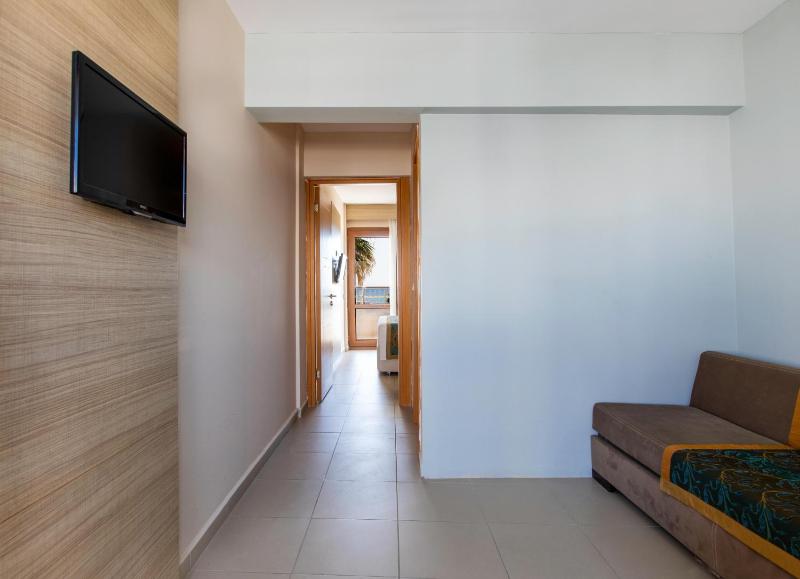  Standard Double Room image 3