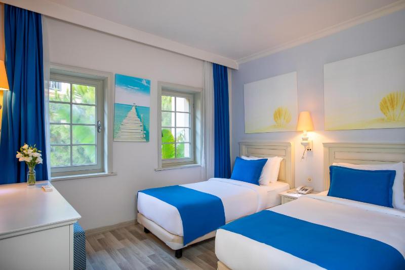 Two-Bedroom Suite image 3