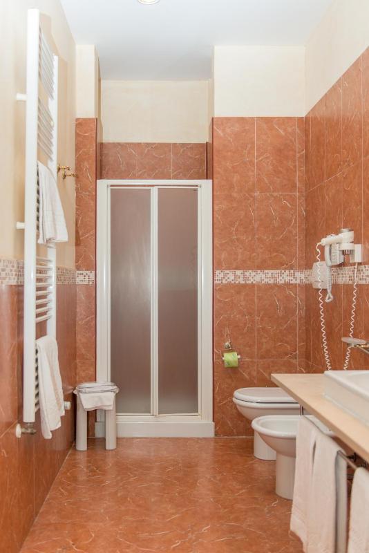 Standard Double or Twin Room image 2