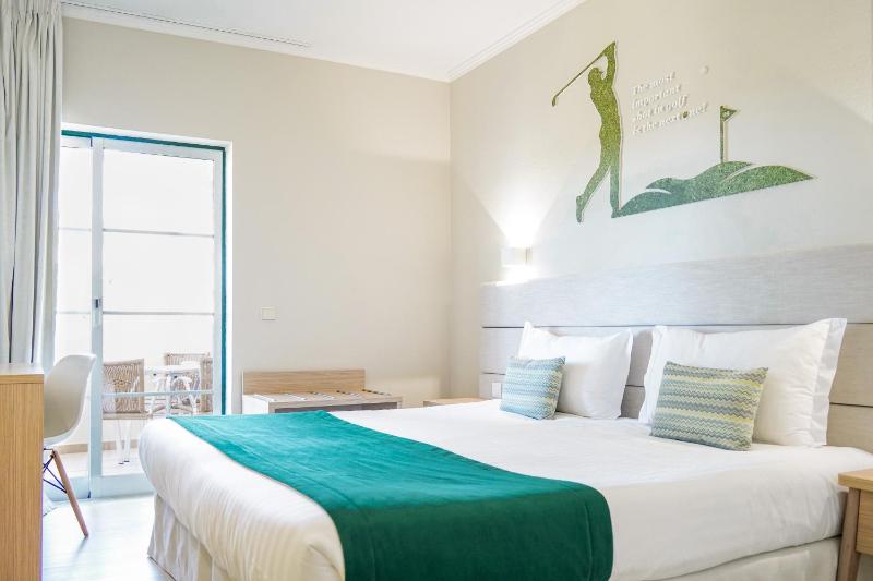 One-Bedroom Standard Apartment image 1