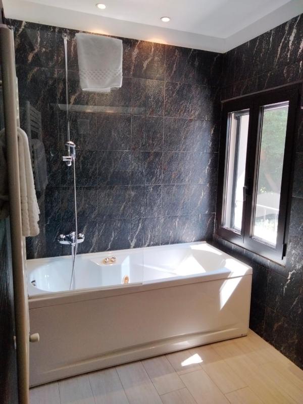 Junior Suite image 3