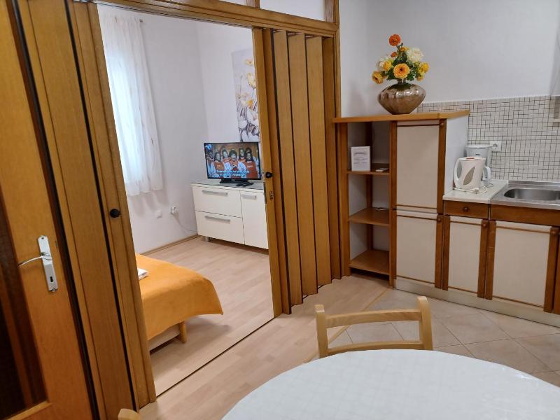 MG Ravlic Apartments - image 6