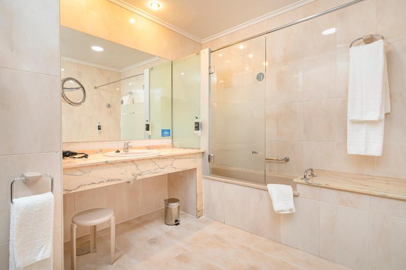 Superior Family Suite  (2 Adults + 2 Children) image 1