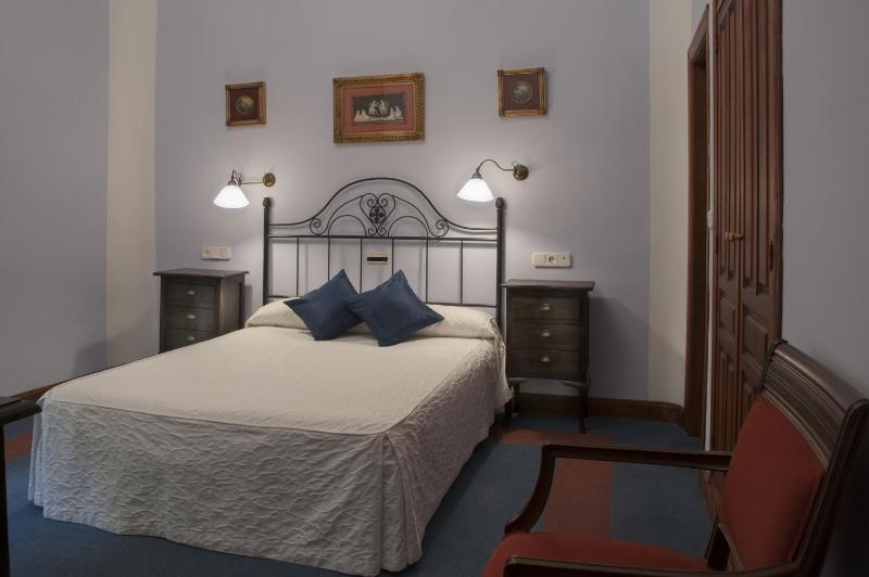 Double Room image 2