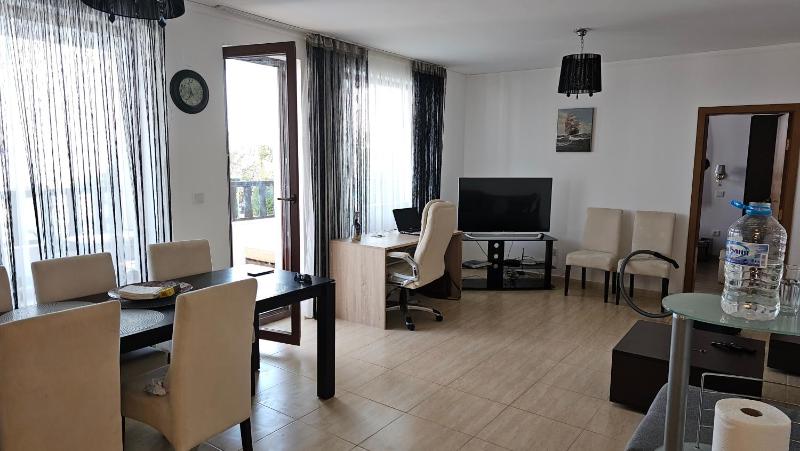 Complex Top Apartment - image 15
