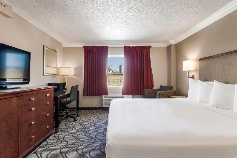 King Suite image 3