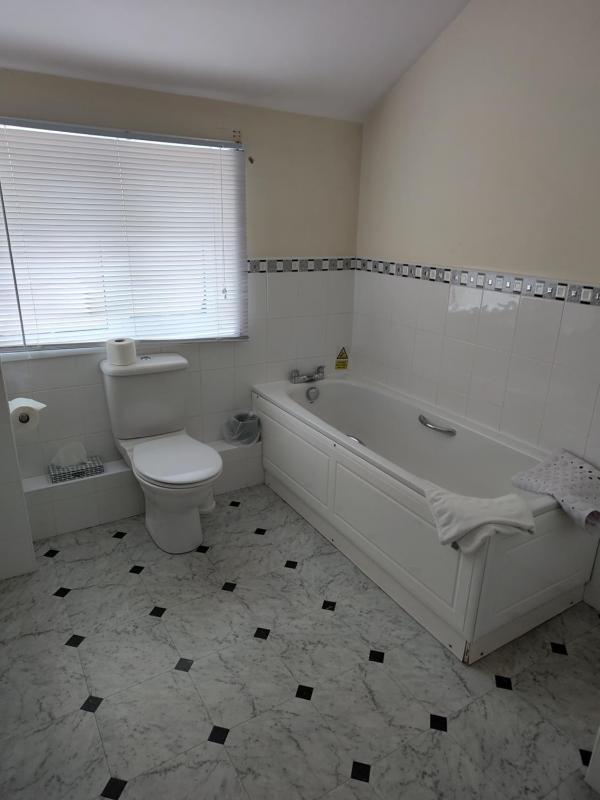 Economy Double Room image 1