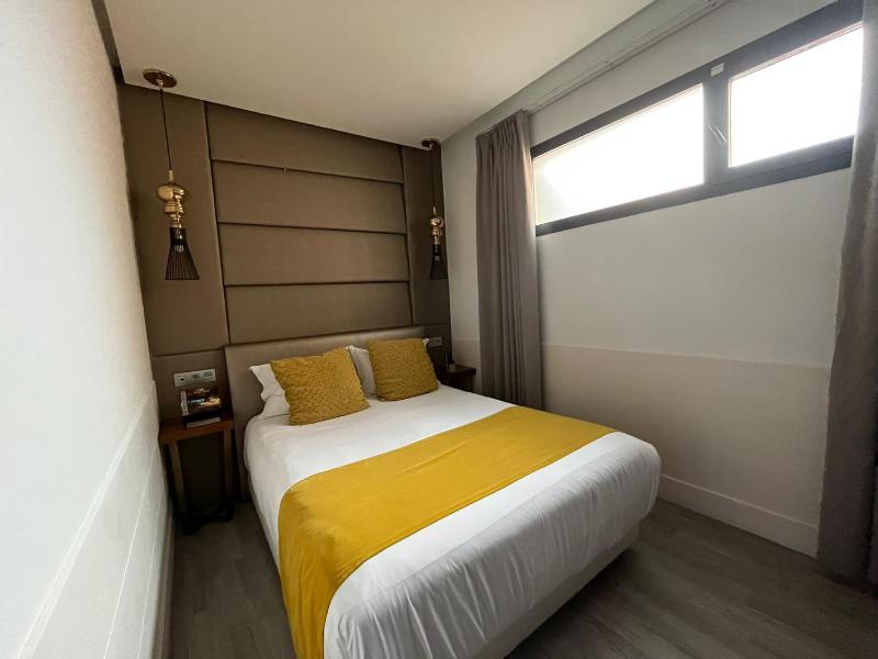 Budget Double Room image 1