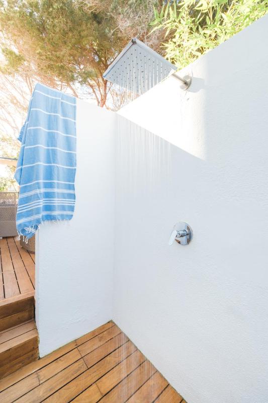 Deluxe Double Room with Private Pool and Terrace image 3