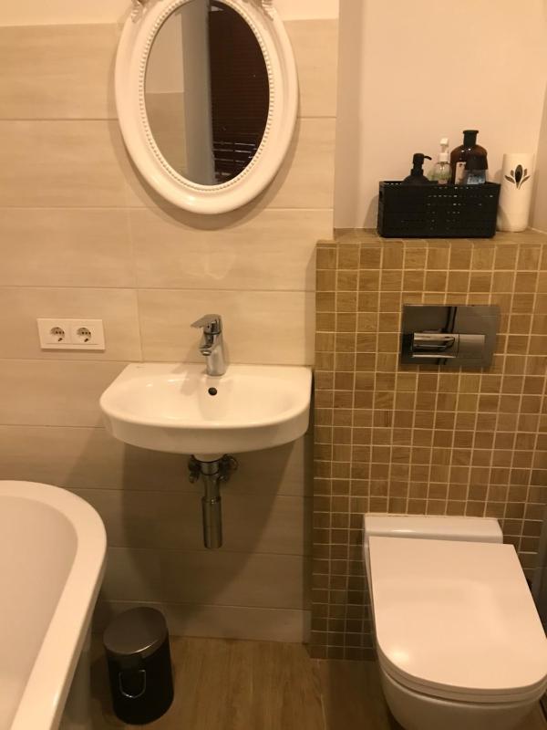One-Bedroom Suite image 4