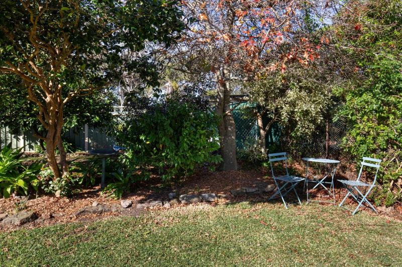 Seagrass Pet Friendly 10 Mins Walk to Beach - image 18