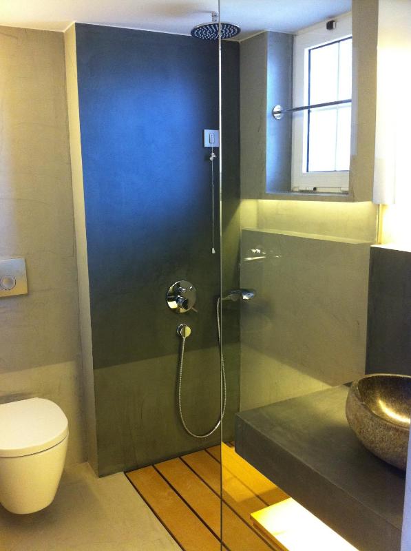 Superior One-Bedroom Apartment (4 Adults) image 2