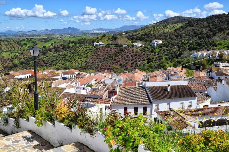 Two-Bedroom Cottage image 3