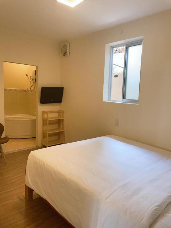 Hung Vuong Hotel - image 12