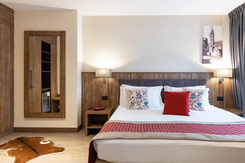 Superior Double or Twin Room image 1