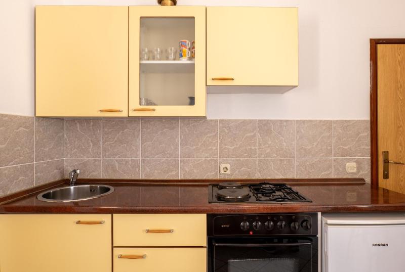 One-Bedroom Apartment image 1