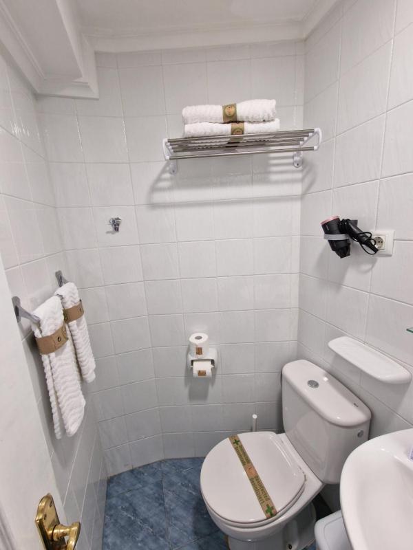 Hostal Fidalgo - image 48