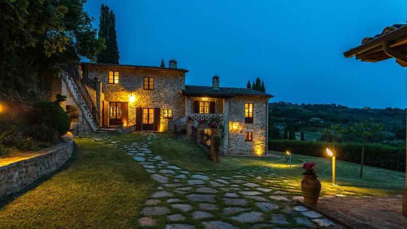 IL BORGO 16 Emma Villas - image 18