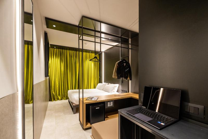 Triple Room image 1