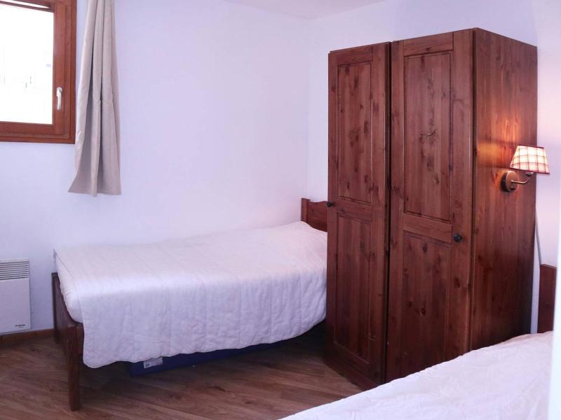 Confort aux Orres : appartement skis aux pieds sauna - FR-1-322-456 - image 4
