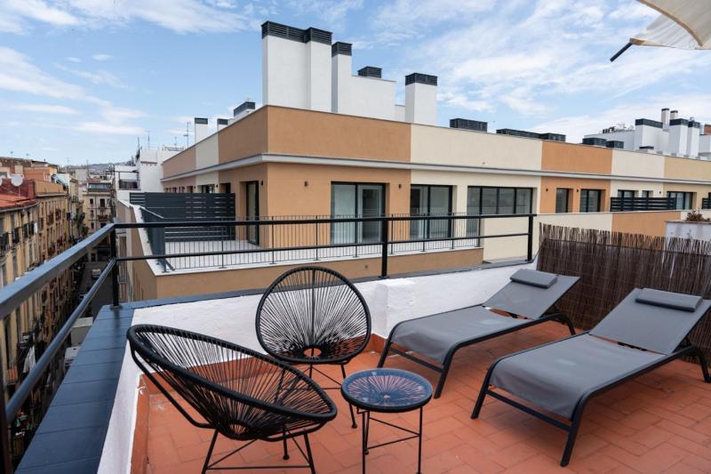 Apartment with Balcony image 3