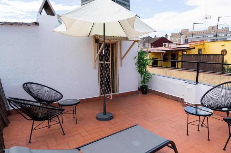 Apartment with Balcony image 4